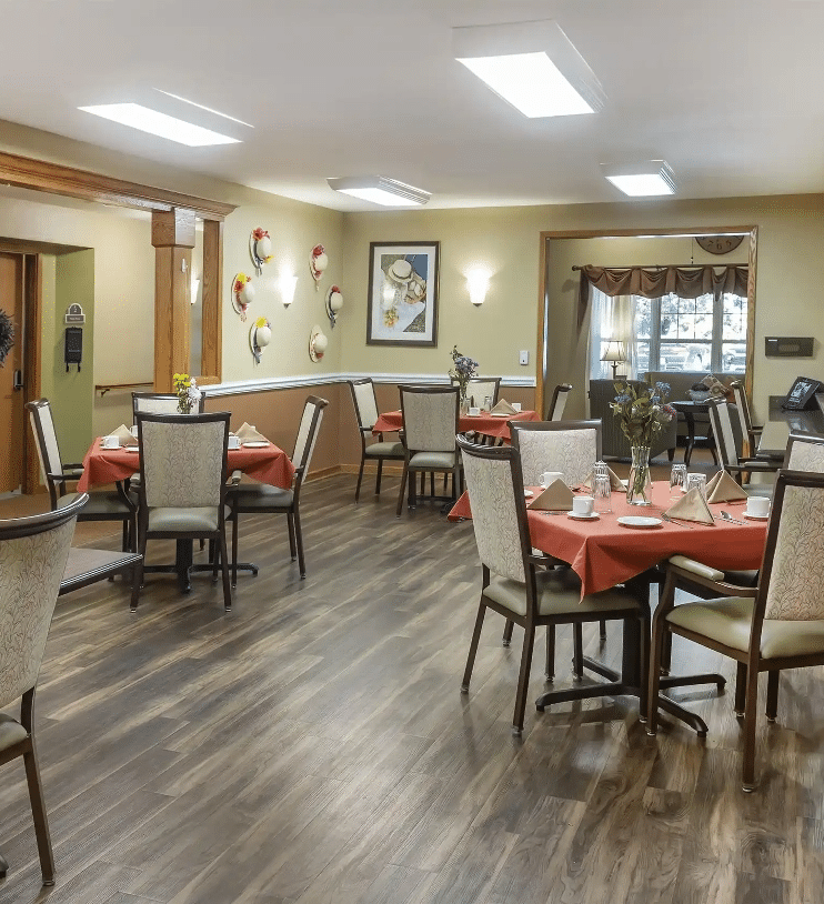 Brookdale-Battle-Creek-Dinng Room